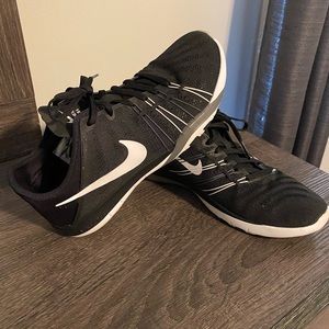 Nike Free train 6 sneakers